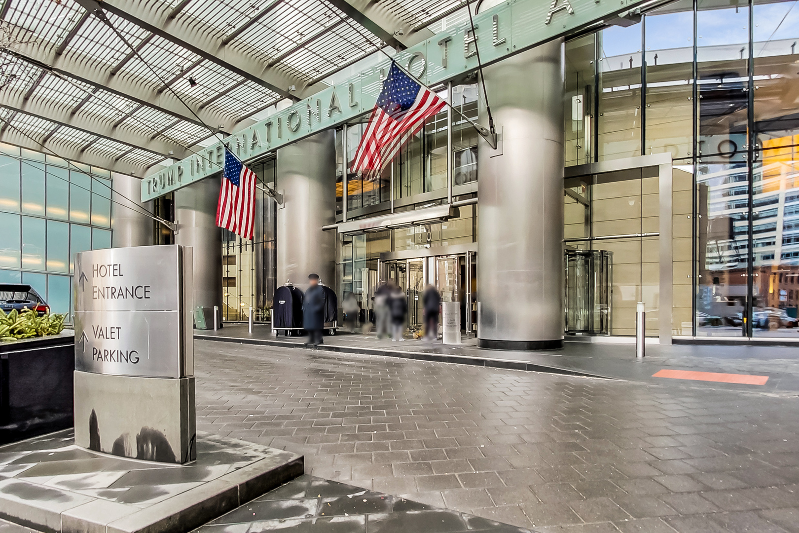 401 North Wabash Avenue, Unit 80B Chicago, IL 60611 - Photo 34 of 34 a view of a street with building