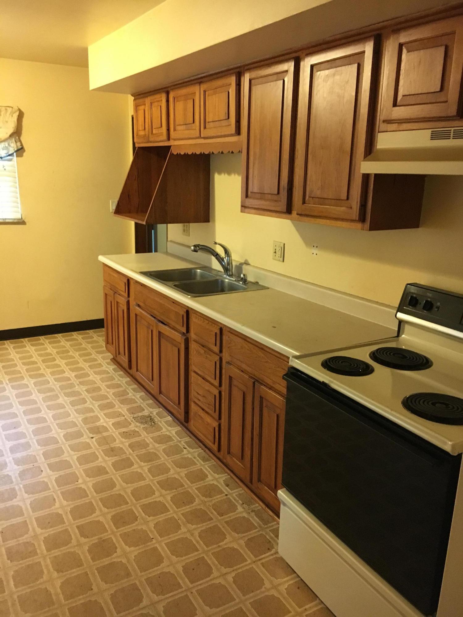2998 Howey Road Columbus, OH 43224 - Photo 3 of 21