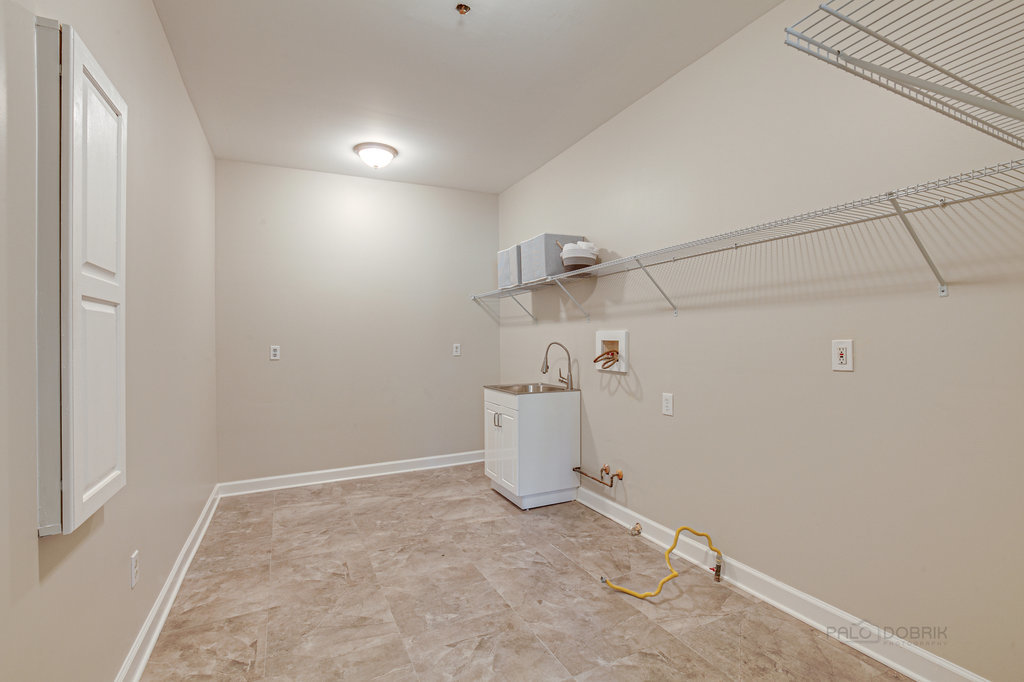 6909 Tall Grass Court Spring Grove, IL 60081 - Photo 23 of 60