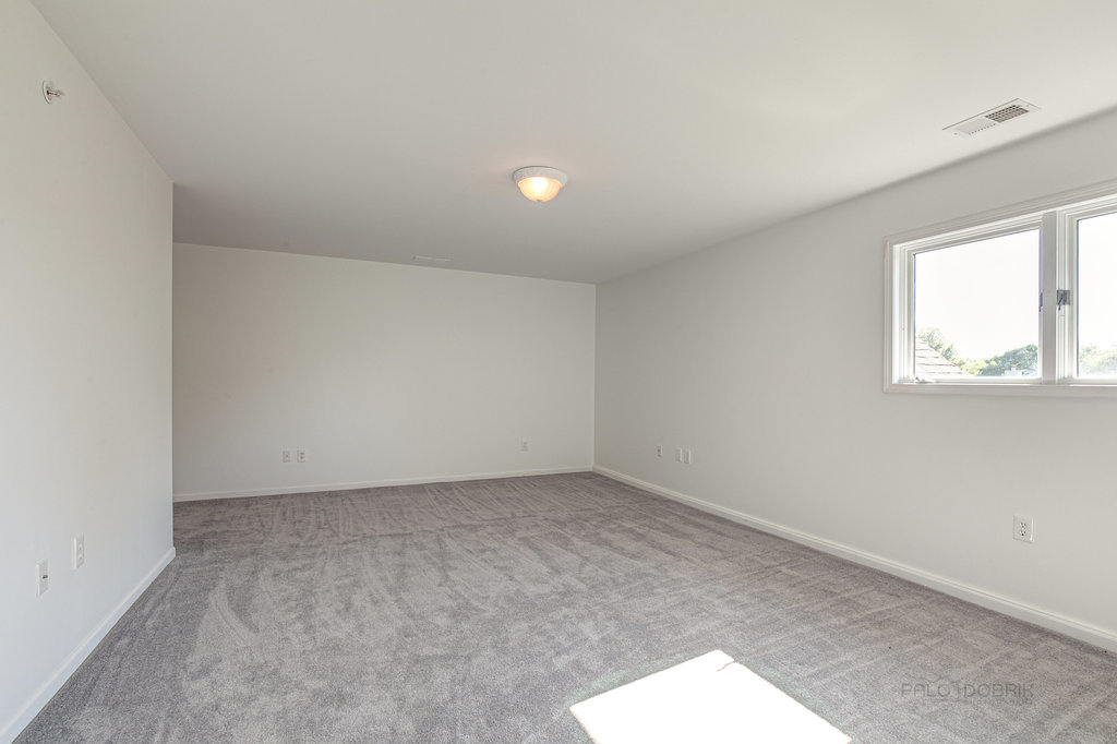 6909 Tall Grass Court Spring Grove, IL 60081 - Photo 34 of 60
