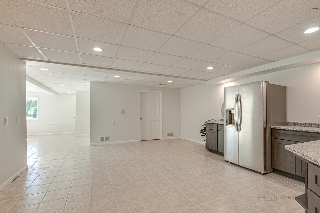 6909 Tall Grass Court Spring Grove, IL 60081 - Photo 45 of 60