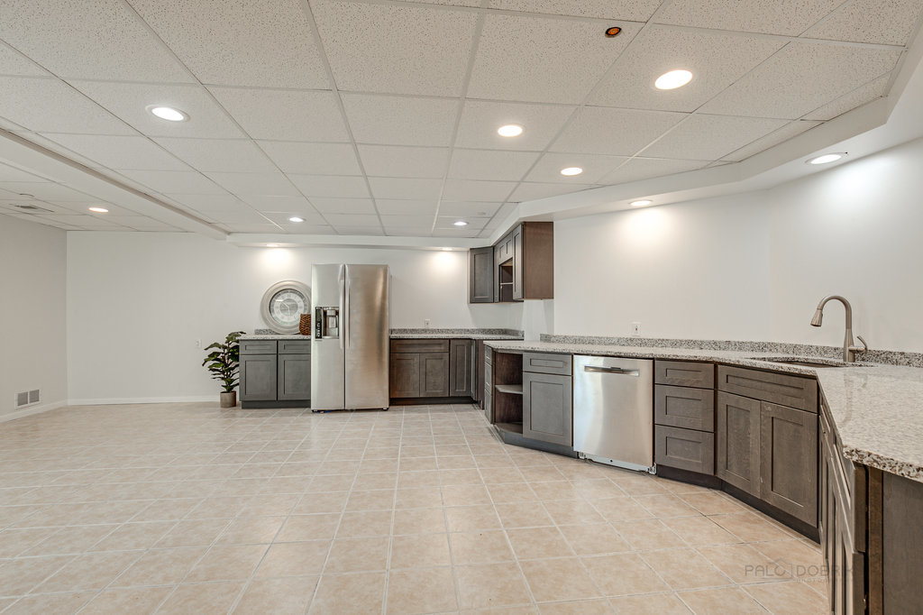 6909 Tall Grass Court Spring Grove, IL 60081 - Photo 6 of 60