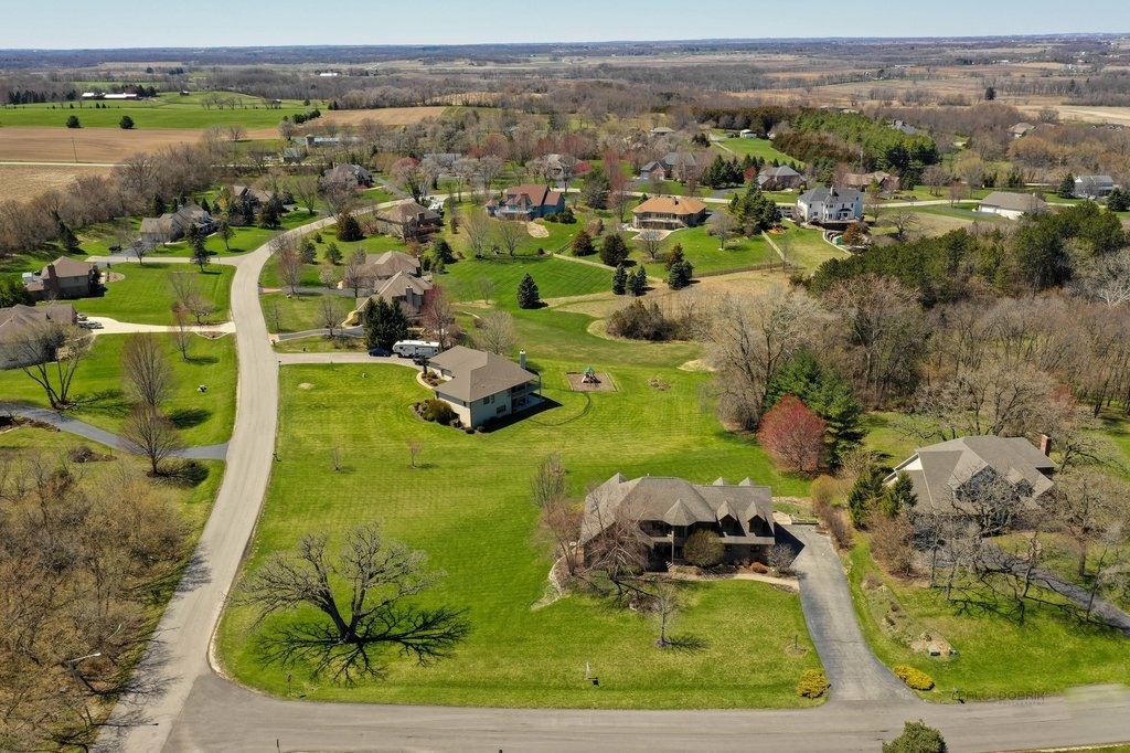 6909 Tall Grass Court Spring Grove, IL 60081 - Photo 54 of 60