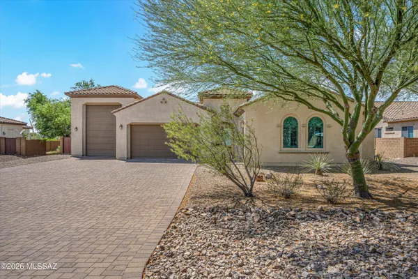 $4,900 | 2447 Wychwood Court, Tucson, AZ 85749
