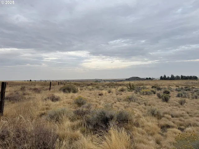 a view of a lake view