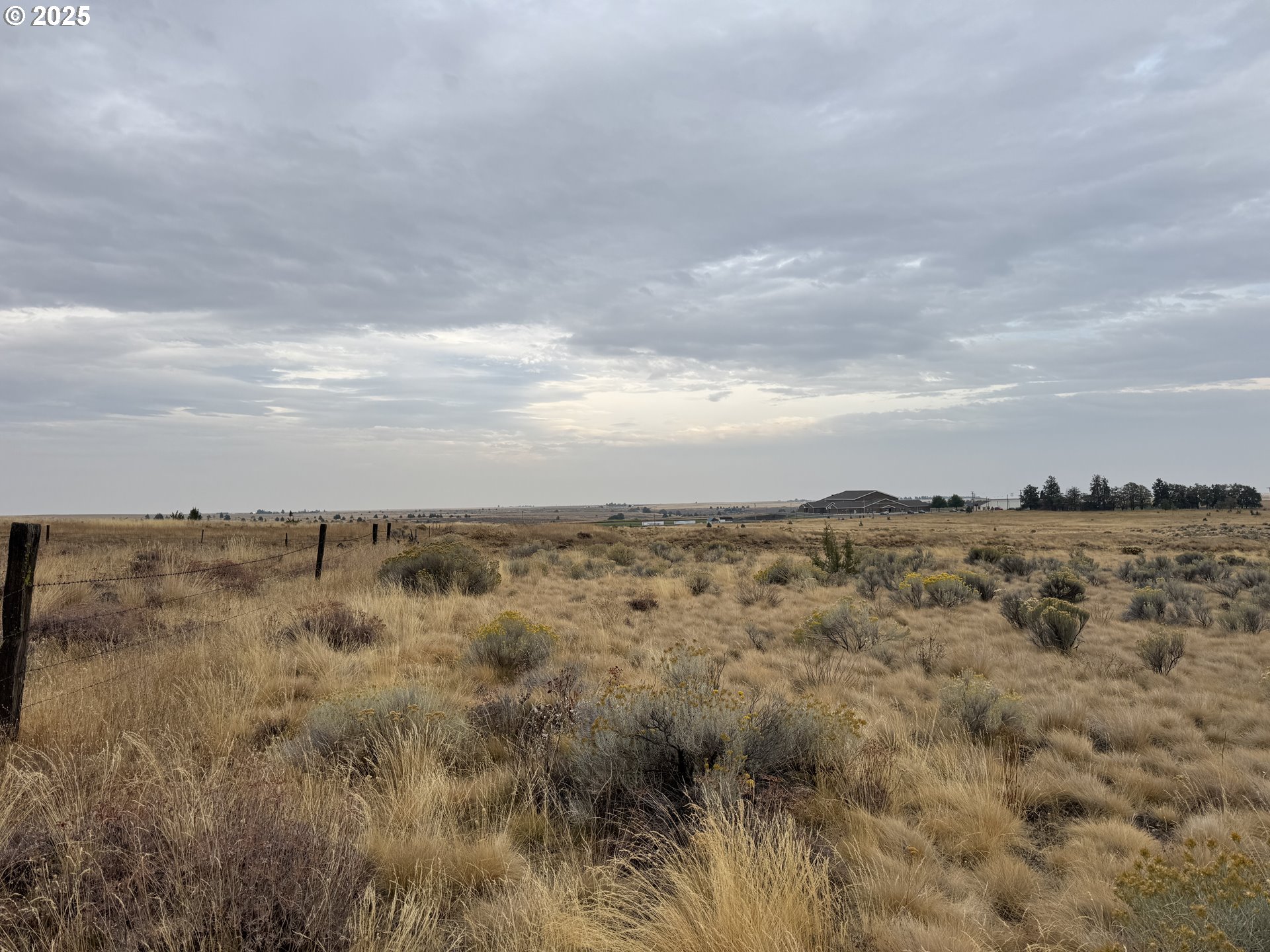 Cemetery Road Bickleton, WA 99322 - Photo 11 of 43 a view of a city