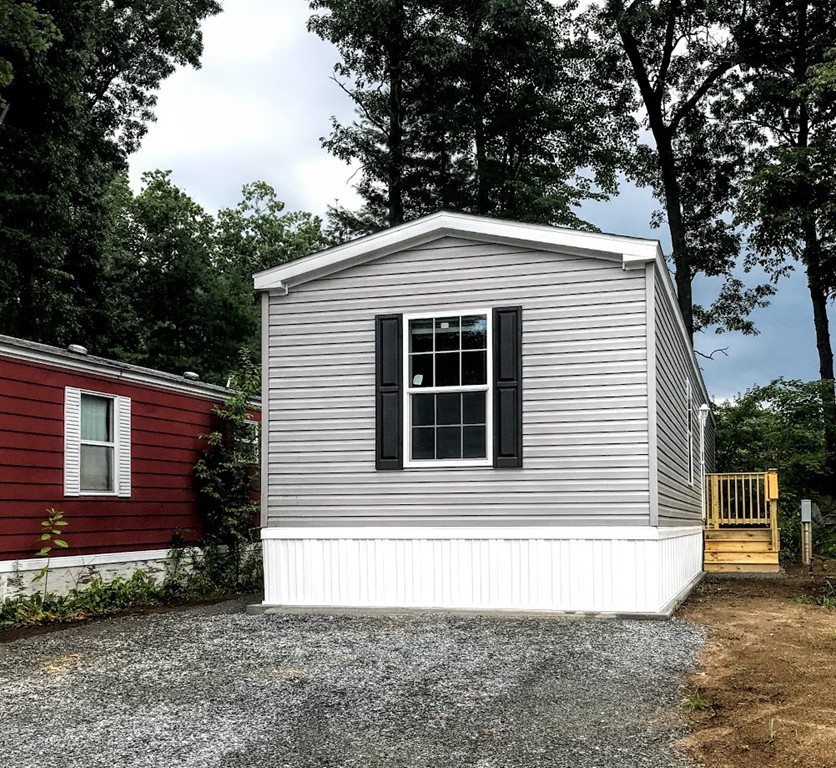 25 Groton School Road, Unit 17 Ayer, MA 01432 - Photo 1 of 2