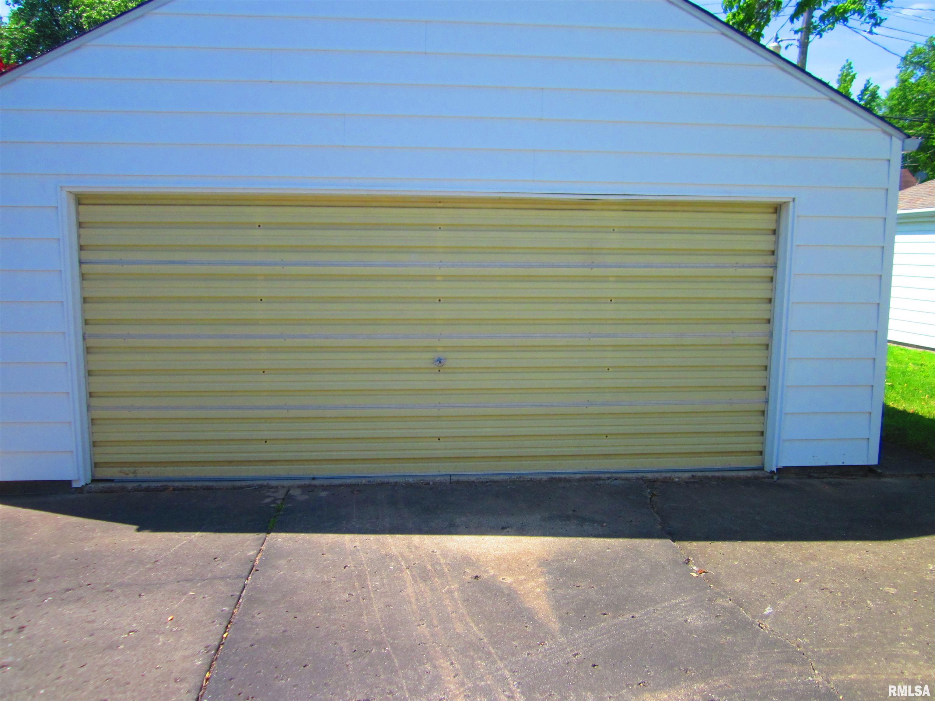 1528 West Monroe Street Springfield, IL 62704 - Photo 2 of 35