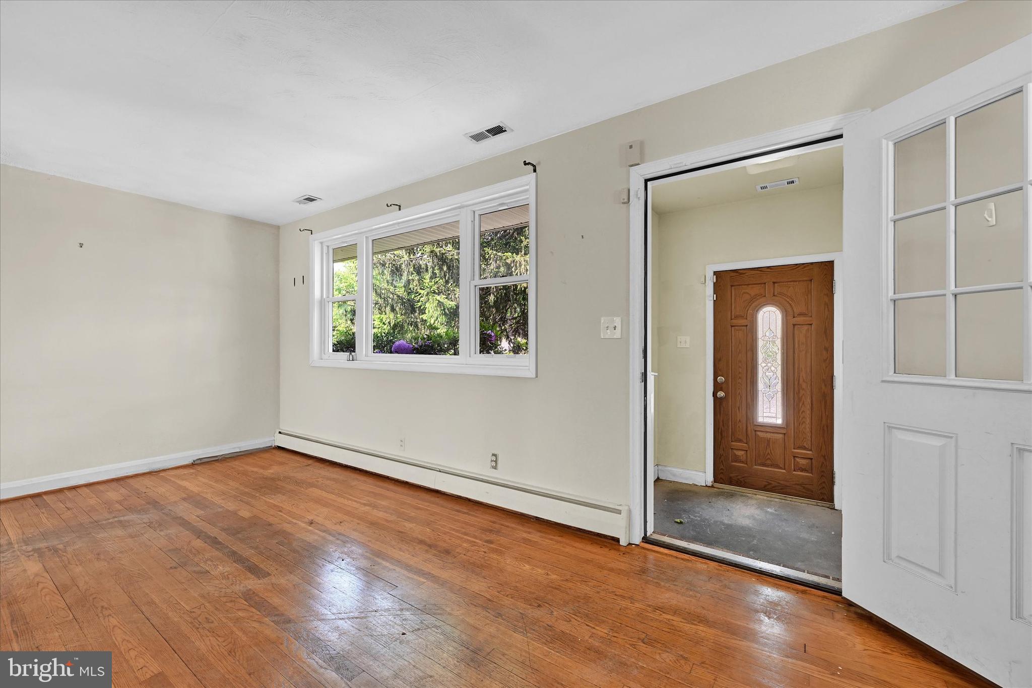 8831 Orchard Road Pikesville, MD 21208 - Photo 3 of 31 Gallery Image 3