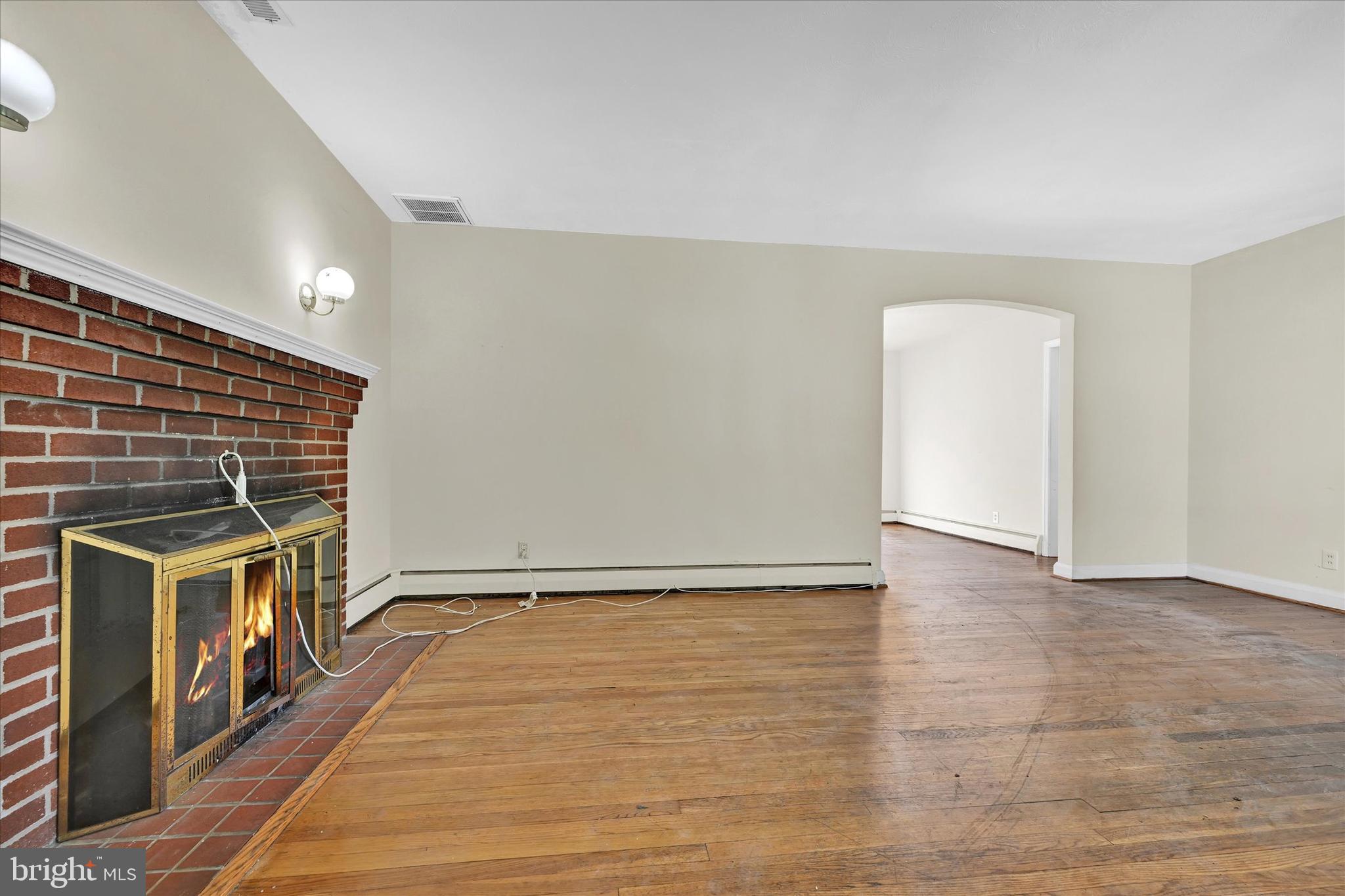 8831 Orchard Road Pikesville, MD 21208 - Photo 4 of 31 Gallery Image 4