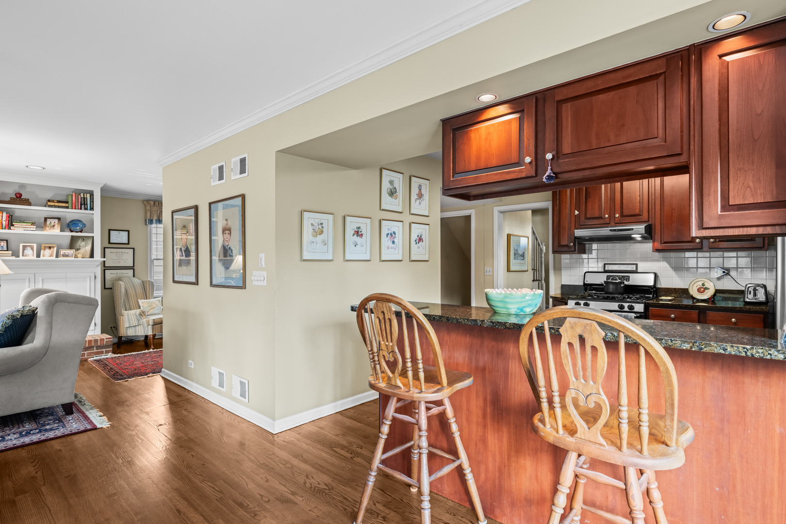 428 South Banbury Road Arlington Heights, IL 60005 - Photo 13 of 42