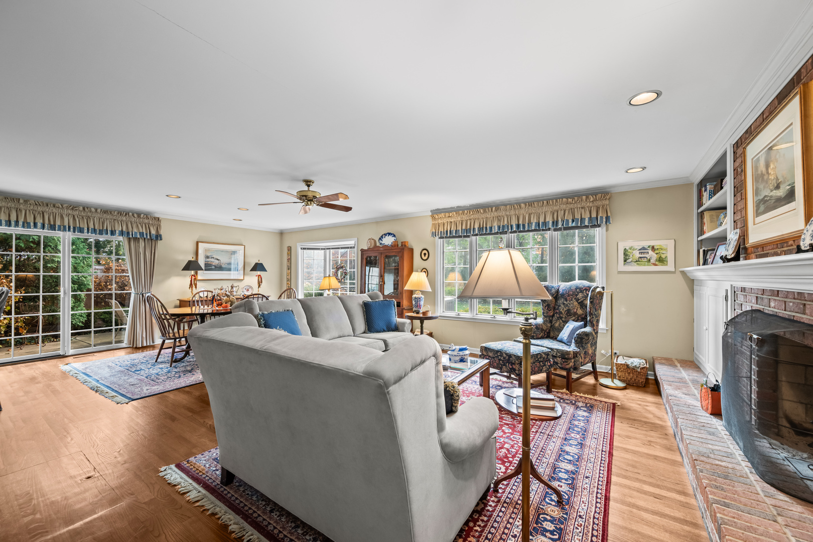 428 South Banbury Road Arlington Heights, IL 60005 - Photo 18 of 42