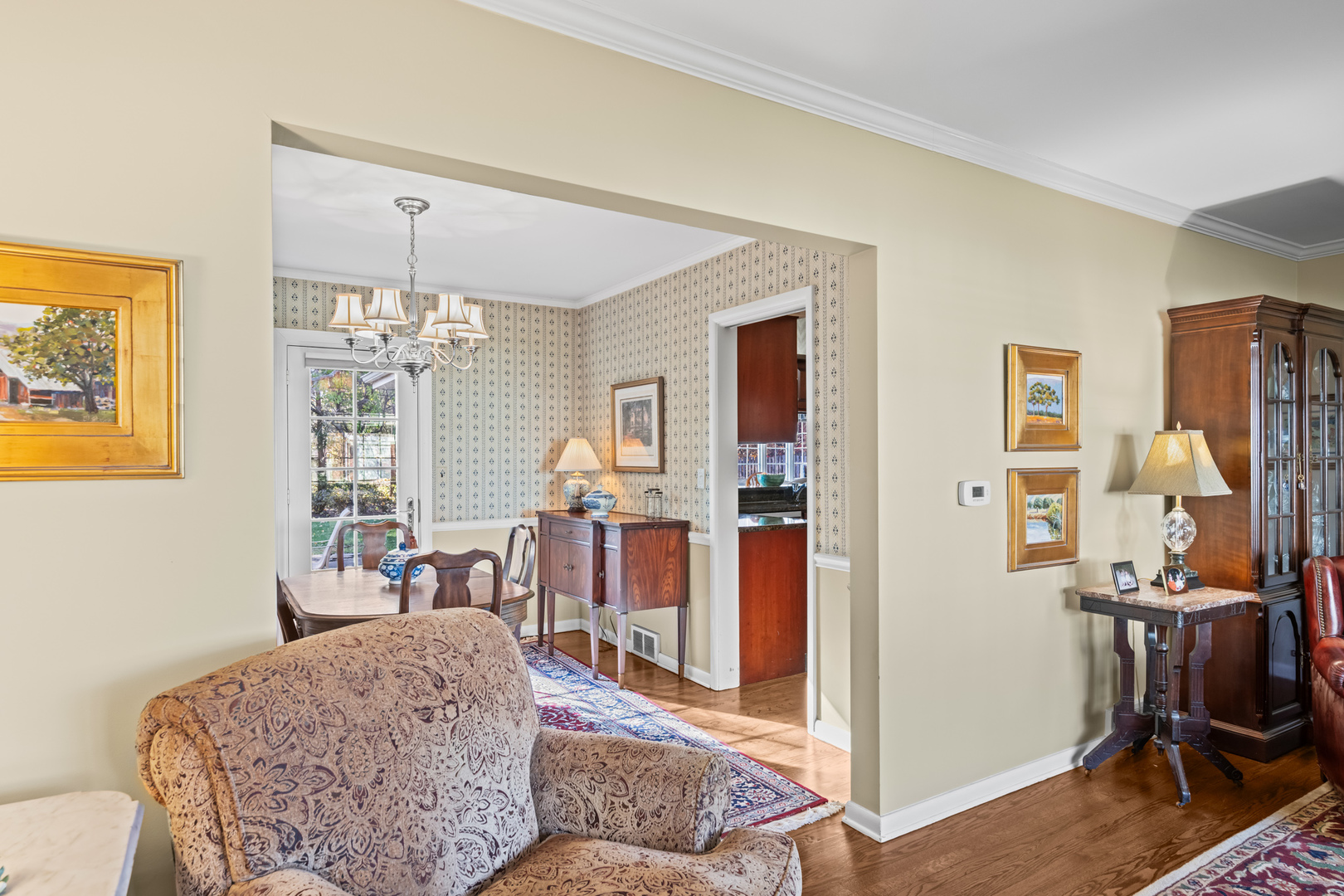 428 South Banbury Road Arlington Heights, IL 60005 - Photo 9 of 42