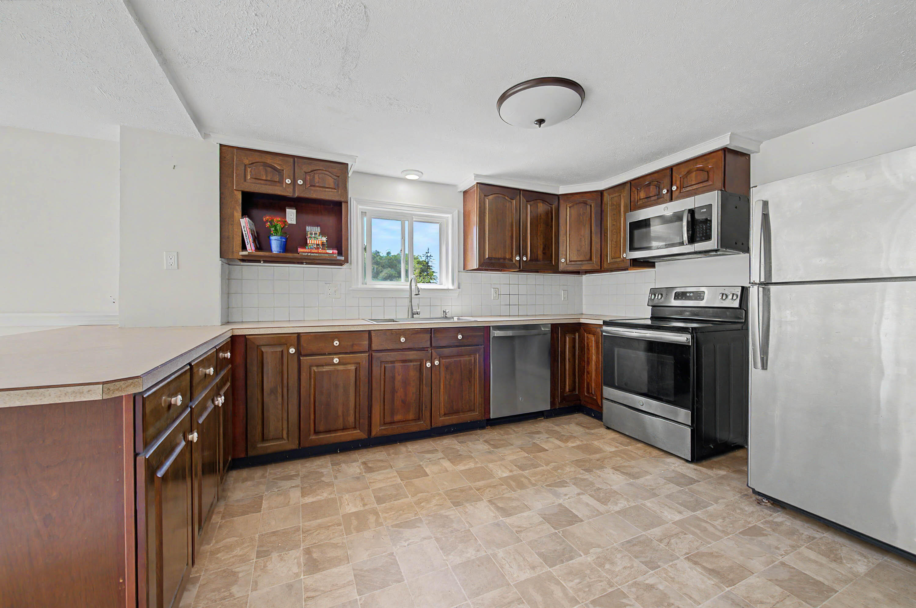 71 Middle Road Woolwich, ME 04579 - Photo 8 of 37 pic-9