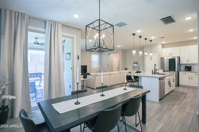 $2,900 | 8820 West Lamar Road, Glendale, AZ 85305