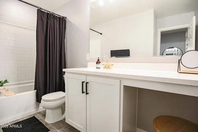 $2,900 | 8820 West Lamar Road, Glendale, AZ 85305