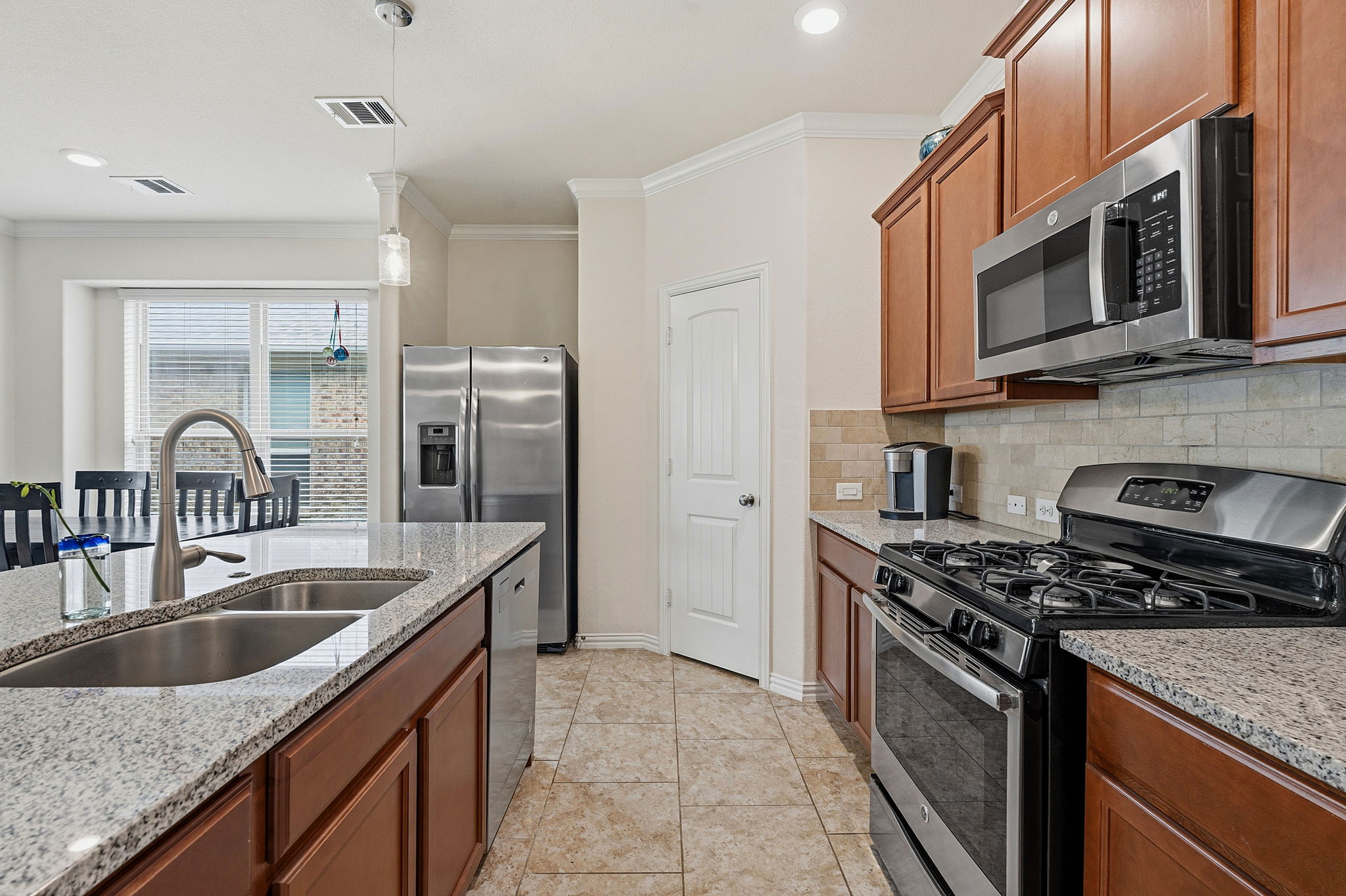 2612 Rough Berry Road Pflugerville, TX 78660 - Photo 8 of 25