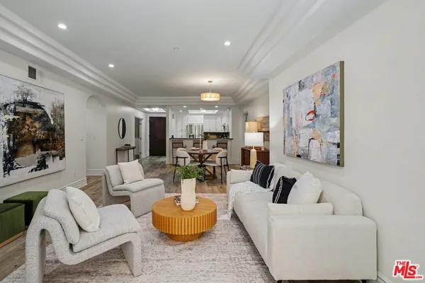 $1,029,000 | 12021 Guerin Street, Unit 102, Studio City, CA 91604