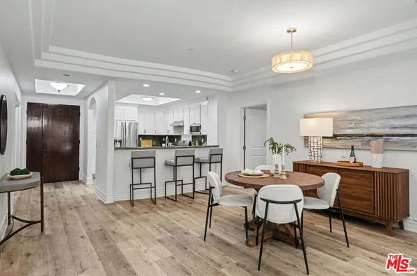 $1,029,000 | 12021 Guerin Street, Unit 102, Studio City, CA 91604