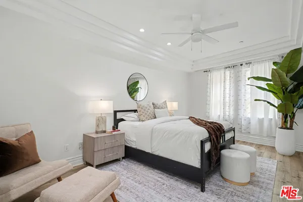 $1,029,000 | 12021 Guerin Street, Unit 102, Studio City, CA 91604