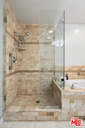 $1,029,000 | 12021 Guerin Street, Unit 102, Studio City, CA 91604