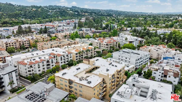 $1,029,000 | 12021 Guerin Street, Unit 102, Studio City, CA 91604