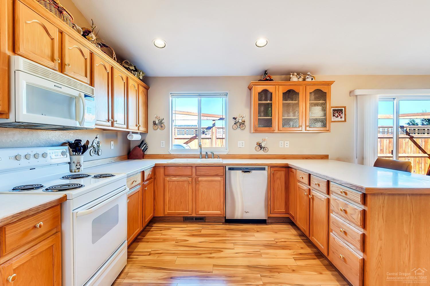 21266 Keyte Road Bend, OR 97701 - Photo 9 of 25 Additional Photo