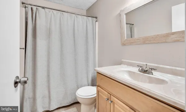 $249,900 | 4610B Aberdeen Drive, Mount Laurel, NJ 08054