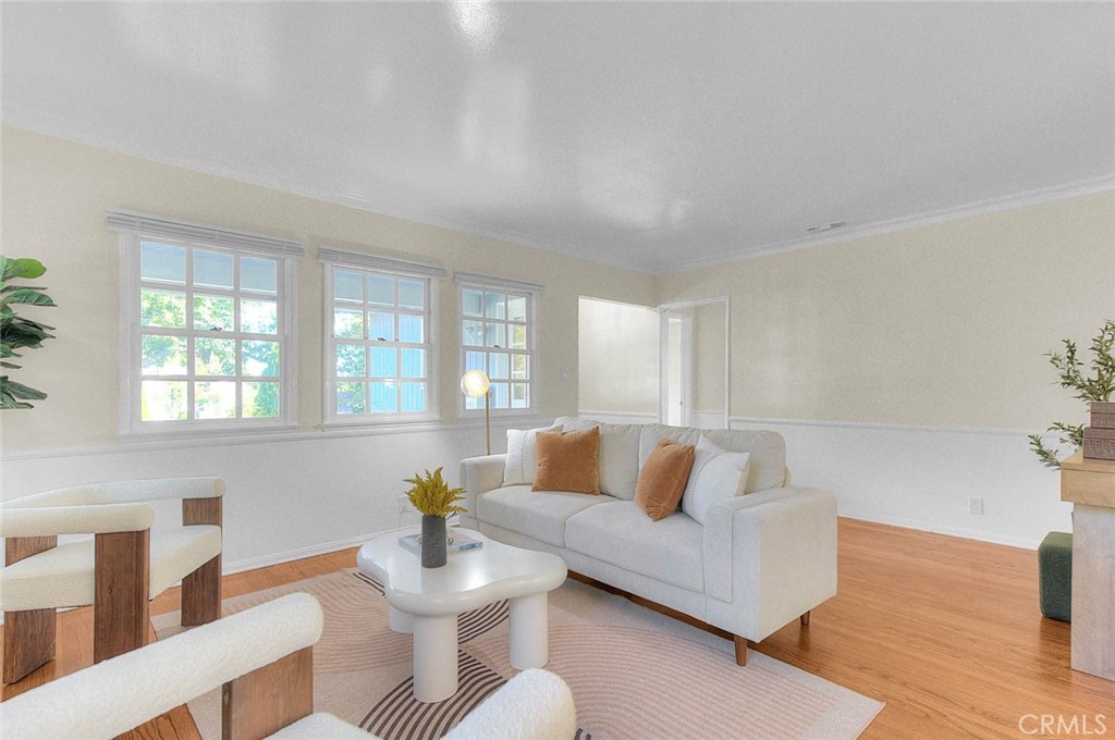 537 Jamestown Road Burbank, CA 91504 - Photo 6 of 75 Gallery Image 6