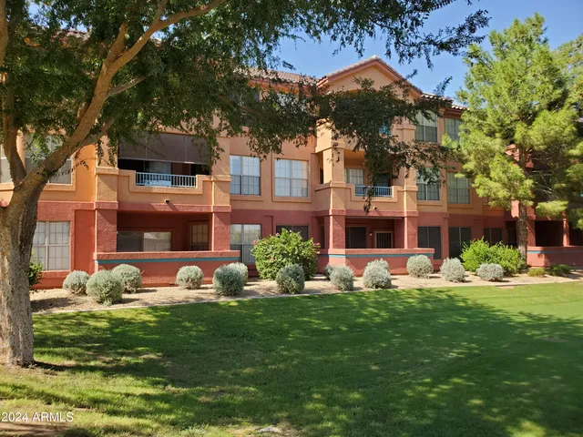 $260,000 | 14950 West Mountain View Boulevard, Unit 7212, Surprise, AZ 85374