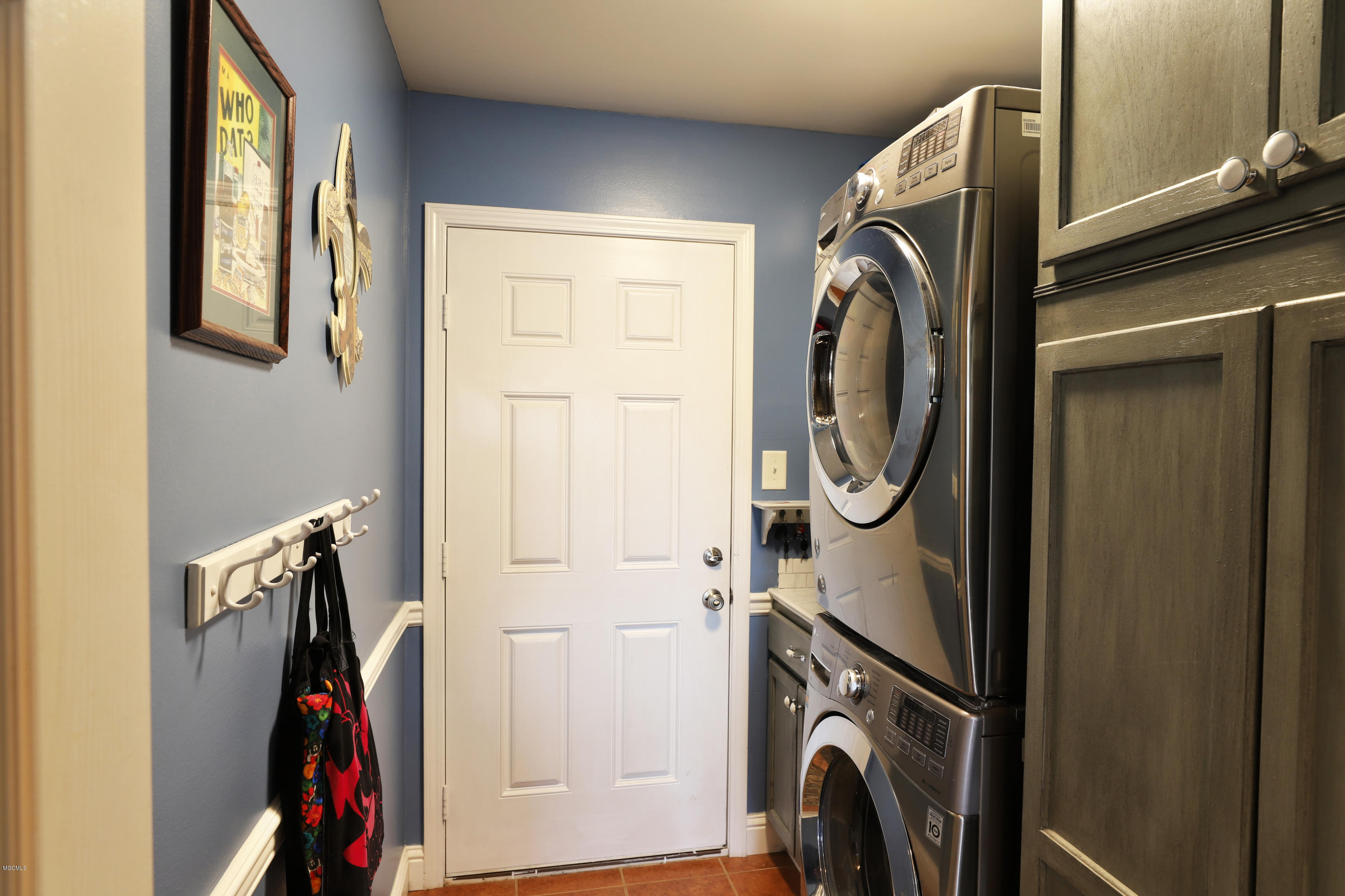 17920 Rayford Shumock Road Moss Point, MS 39562 - Photo 17 of 26 Laundry