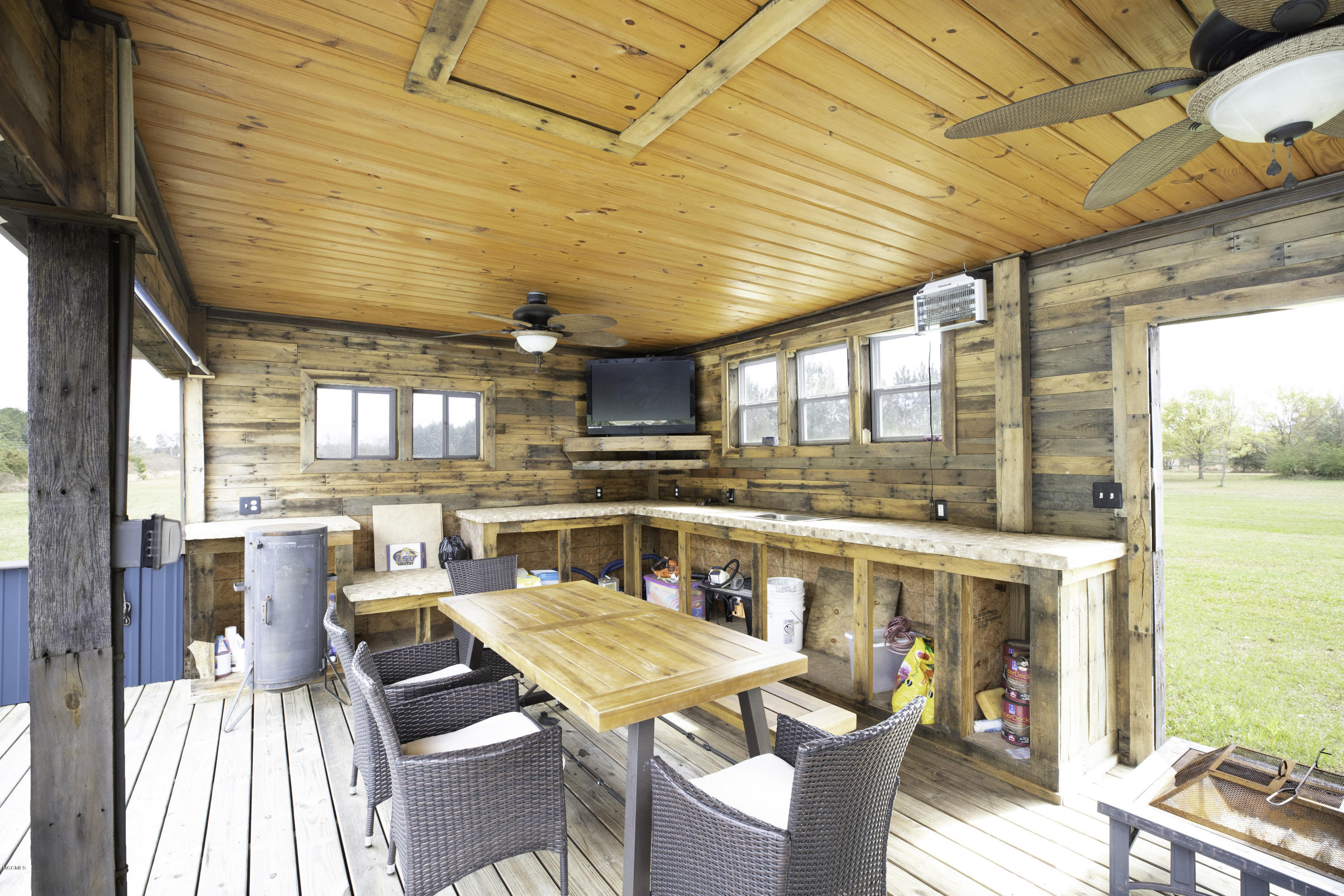 17920 Rayford Shumock Road Moss Point, MS 39562 - Photo 20 of 26 Poolhouse