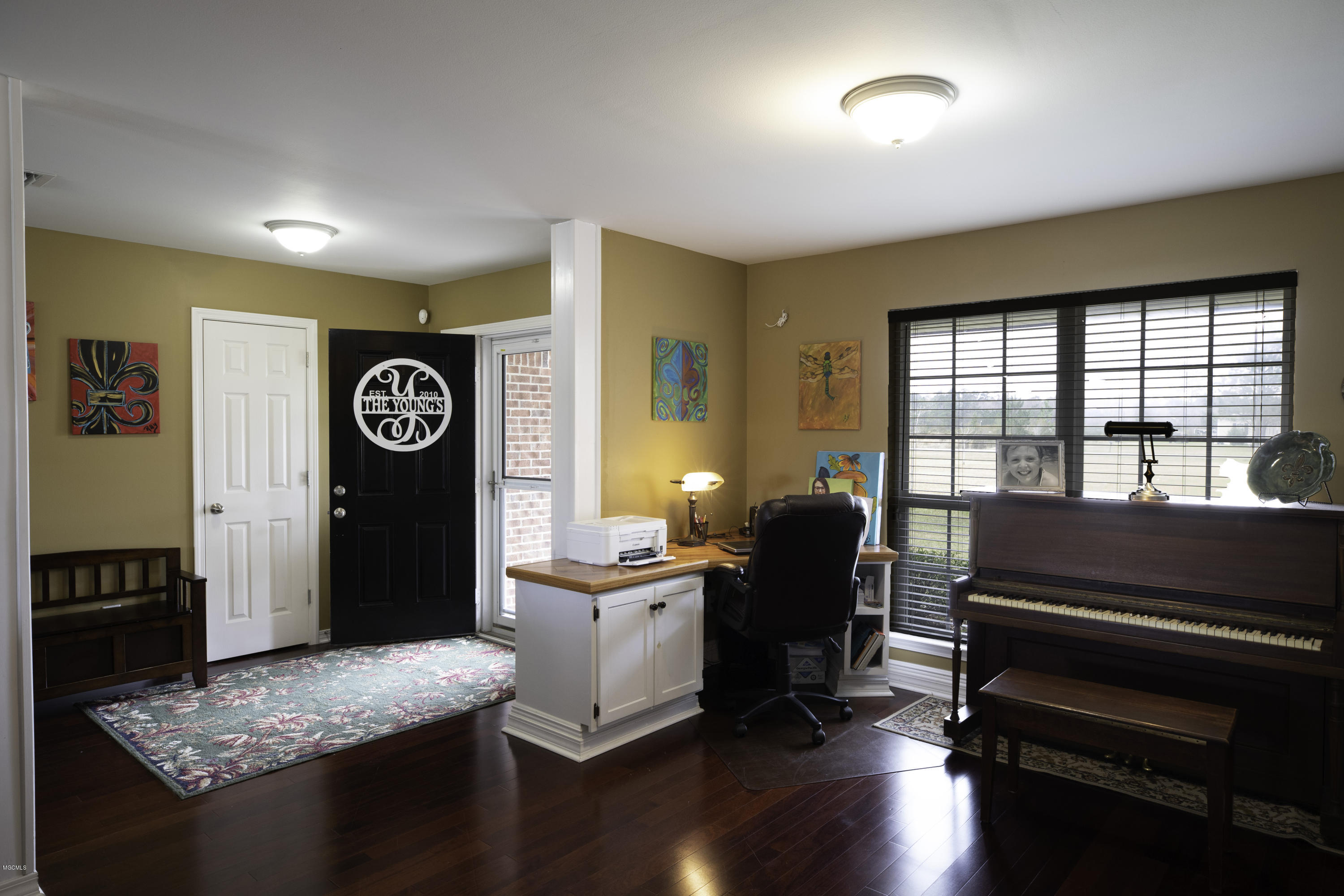 17920 Rayford Shumock Road Moss Point, MS 39562 - Photo 3 of 26 Dining Room