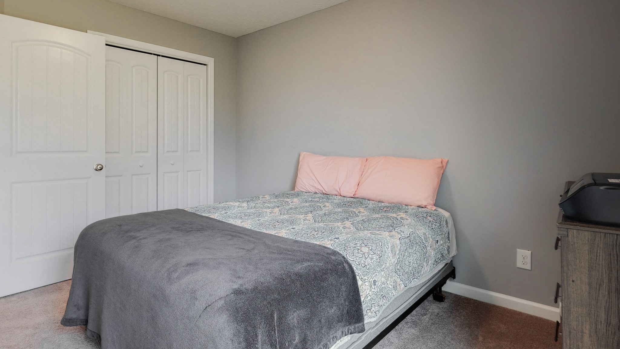 10 South Howard Fitch Road Fayetteville, TN 37334 - Photo 20 of 40 a bedroom with a bed and two room