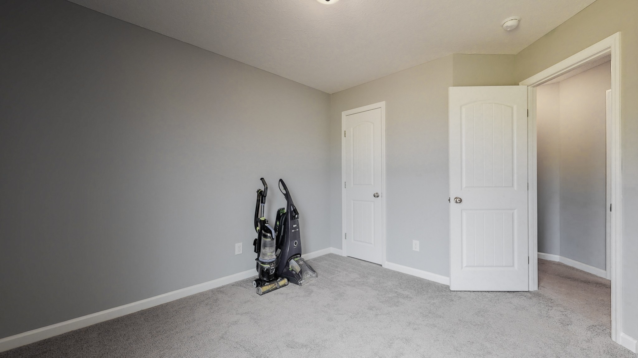 10 South Howard Fitch Road Fayetteville, TN 37334 - Photo 24 of 40 an empty room with a door