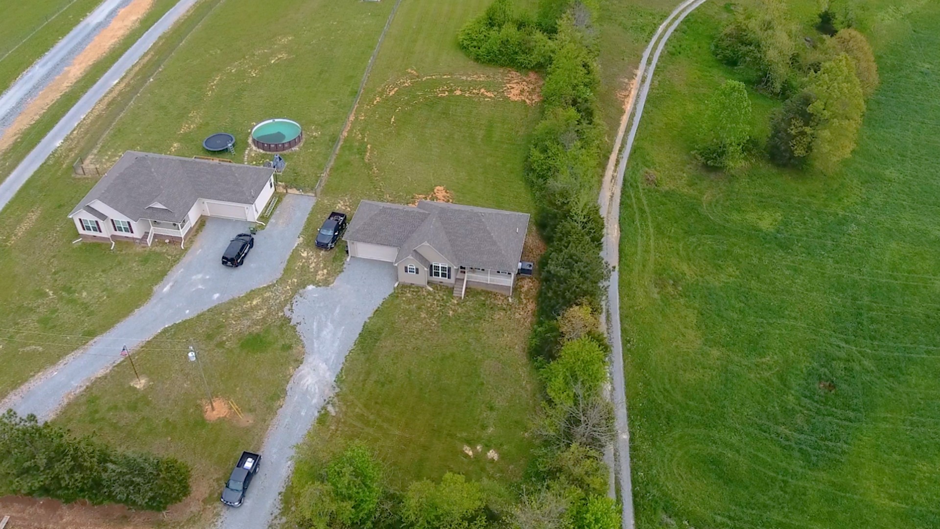 10 South Howard Fitch Road Fayetteville, TN 37334 - Photo 39 of 40 a aerial view of a house with a yard