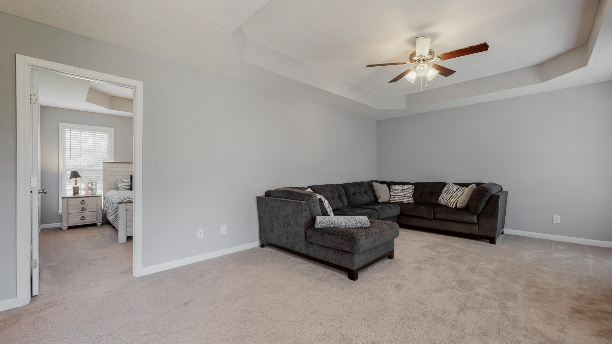 10 South Howard Fitch Road Fayetteville, TN 37334 - Photo 8 of 40 a living room with furniture and a ceiling fan