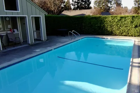 $520,000 | 615 Cherry Avenue, Sonoma, CA 95476
