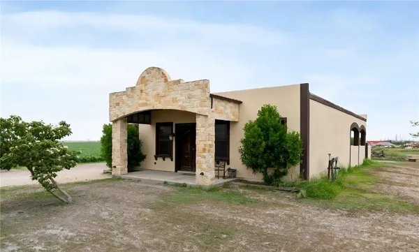 $250,000 | 4274 Callicoatte Fm 1694, Robstown, TX 78380