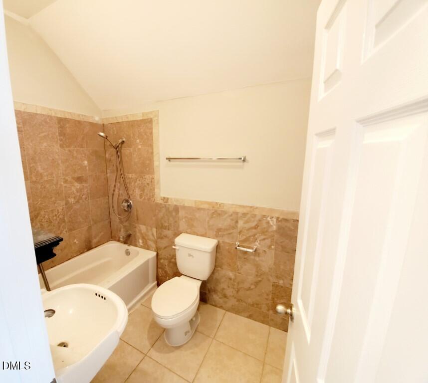 8007 Sundance Circle Durham, NC 27713 - Photo 16 of 23 a bathroom with a toilet and a shower