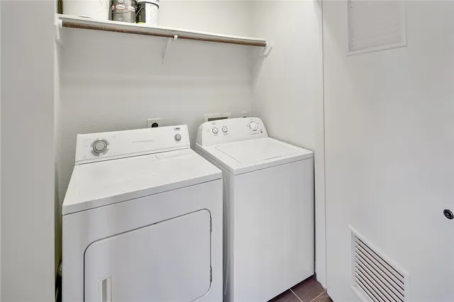 $2,100 | 503 Thornton Court, College Station, TX 77840