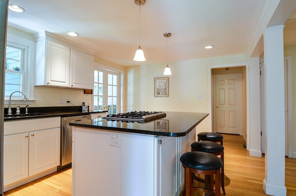 298 Mossman Road Sudbury, MA 01776 - Photo 4 of 21