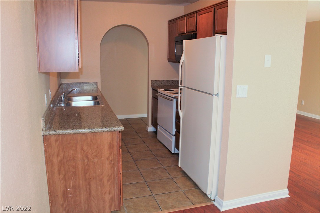 1838 North Decatur Boulevard, Unit 101 Las Vegas, NV 89108 - Photo 7 of 20