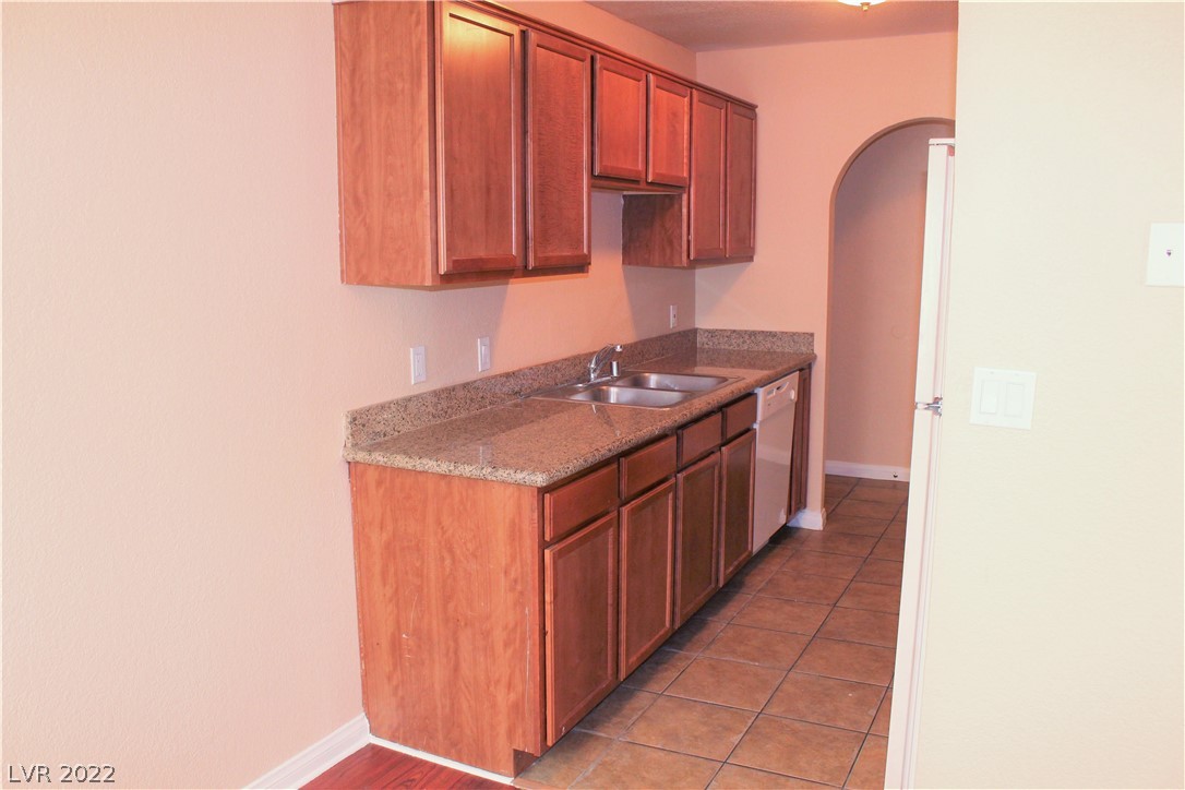 1838 North Decatur Boulevard, Unit 101 Las Vegas, NV 89108 - Photo 8 of 20