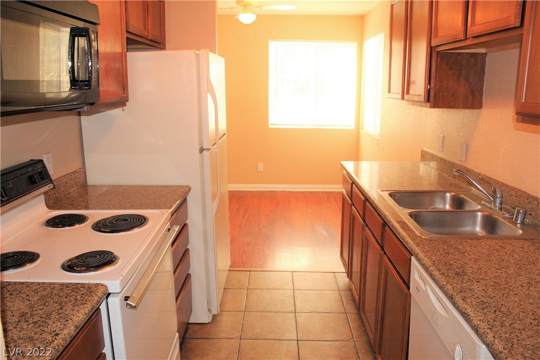 1838 North Decatur Boulevard, Unit 101 Las Vegas, NV 89108 - Photo 9 of 20