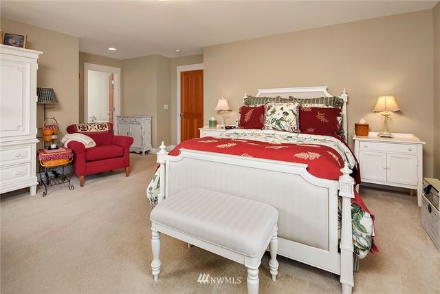 $1,110,000 | 4208 28th Place West, Seattle, WA 98199