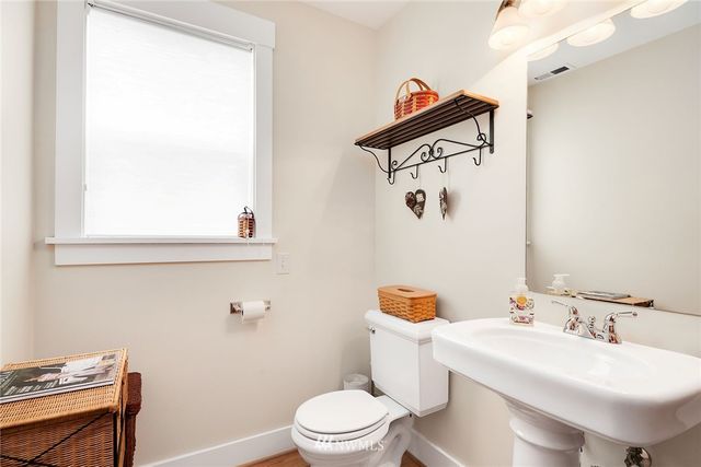 $1,110,000 | 4208 28th Place West, Seattle, WA 98199