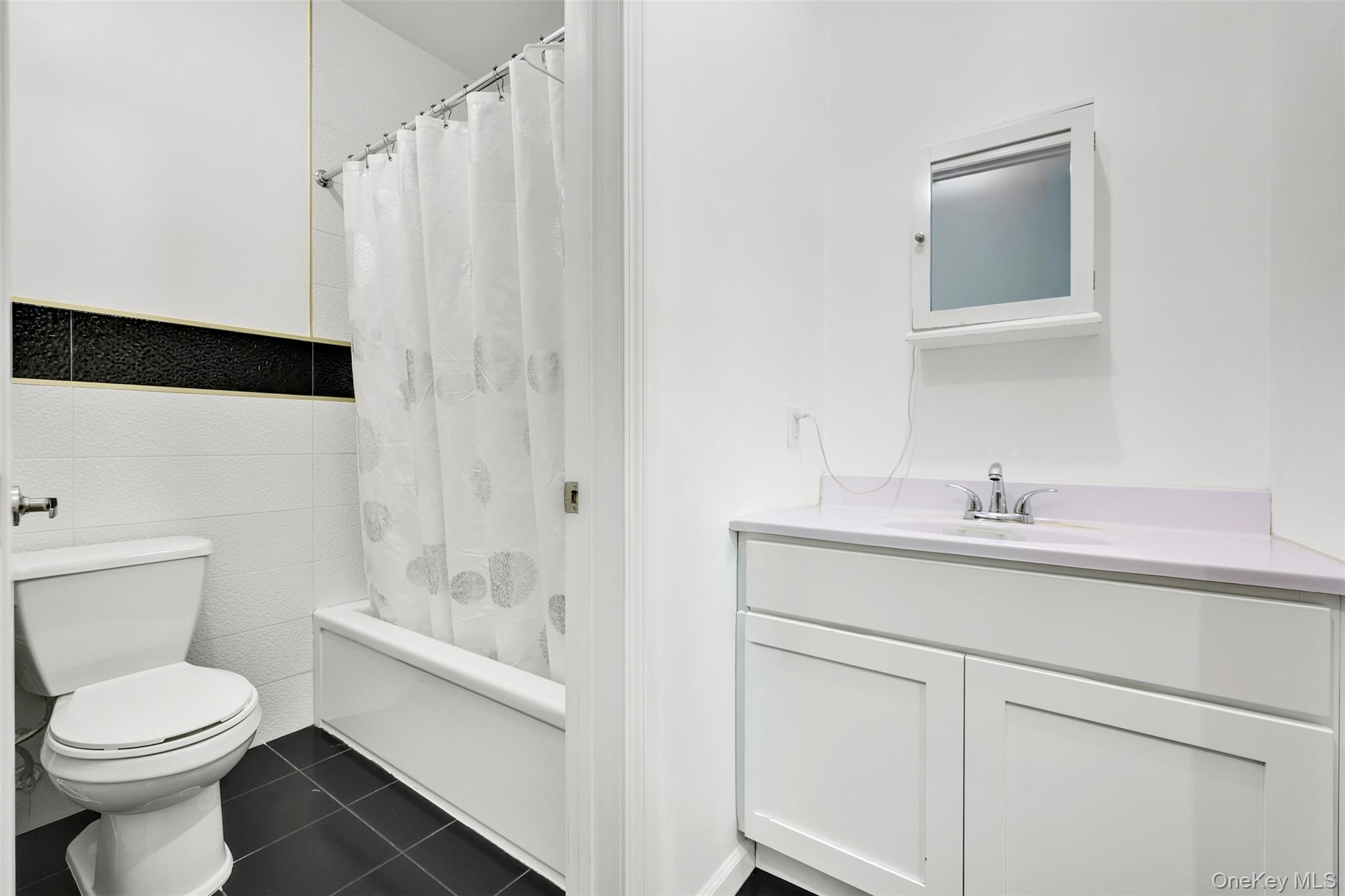 39 Decatur Avenue, Unit 114 Spring Valley, NY 10977 - Photo 21 of 35 Gallery Image 21