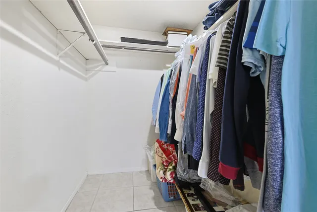 $99,000 | 10555 Turtlewood Court, Unit 2008, Houston, TX 77072