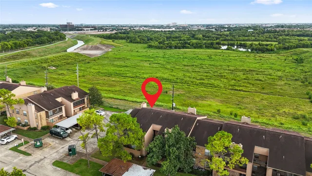 $99,000 | 10555 Turtlewood Court, Unit 2008, Houston, TX 77072